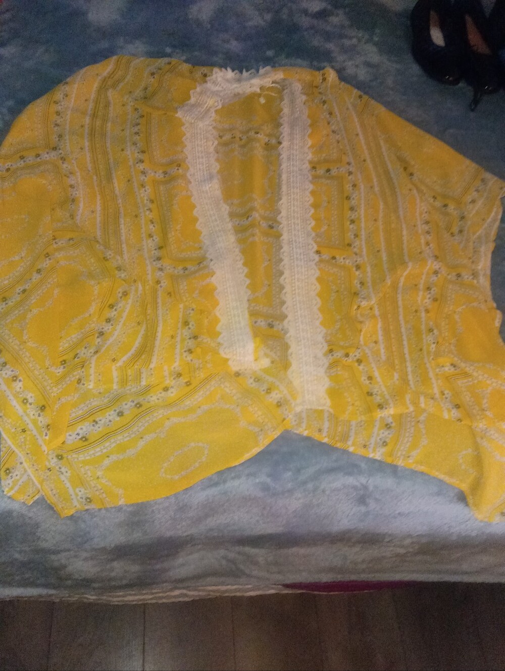 Yellow Lace-Trim Kimono - Simply Noelle